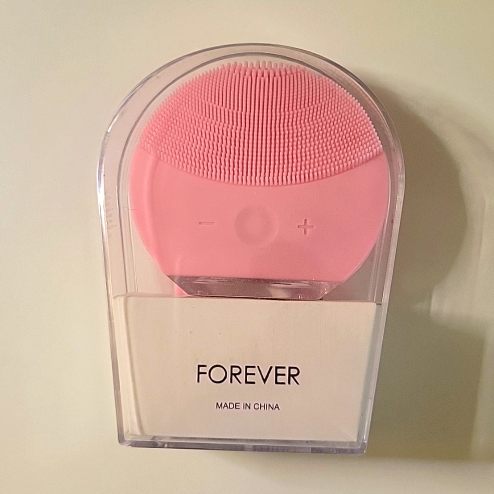 COPY - Forever T-sonic Facial cleansing device